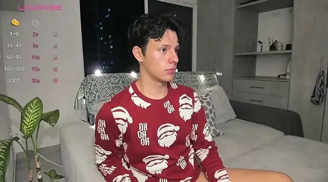 Snapshot of Alexxblue chatting on December 26, 2024, 1:07 am Alexxblue online show from December 26, 2024, 1:07 am