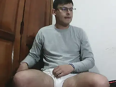 Nicolds14 online show from November 6, 2025, 12:44 am