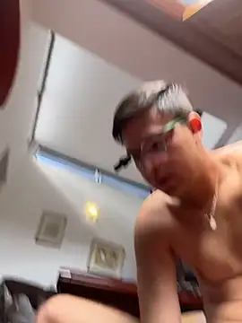 Nicolds14 online show from November 22, 2025, 3:55 pm