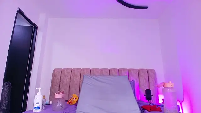 diane di online show from November 27, 2025, 7:16 pm