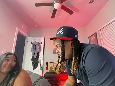 4EVAGLACIERS online show from November 29, 2025, 7:00 am