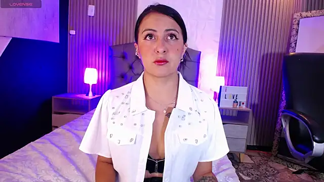 Snapshot of isabella_smith_ chatting on February 8, 2025, 1:01 pm isabella smith online show from February 8, 2025, 1:01 pm