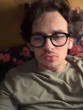 Snapshot of hardmecl chatting on March 12, 2025, 8:52 pm hardmecl online show from March 12, 2025, 8:52 pm