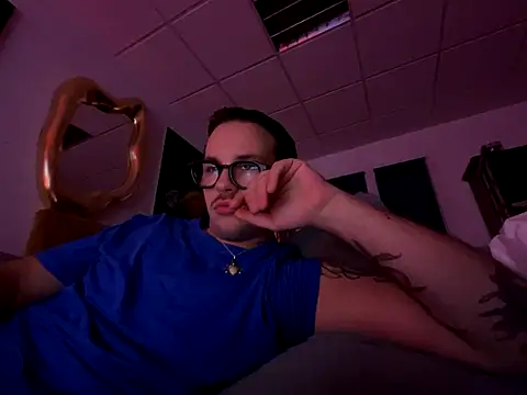 Snapshot of hardmecl chatting on September 12, 2025, 8:09 pm hardmecl online show from September 12, 2025, 8:09 pm