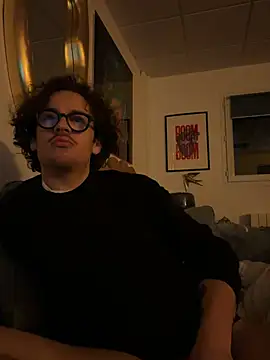 Snapshot of hardmecl chatting on March 6, 2026, 11:01 pm hardmecl online show from March 6, 2026, 11:01 pm