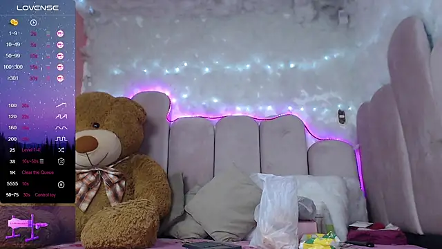 Snapshot of puca_ebony chatting on January 22, 2025, 12:38 pm puca ebony online show from January 22, 2025, 12:38 pm