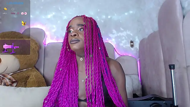 Snapshot of puca_ebony chatting on January 24, 2025, 1:35 am puca ebony online show from January 24, 2025, 1:35 am