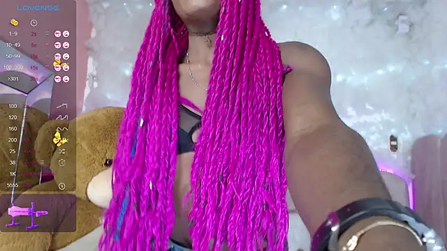 Snapshot of puca_ebony chatting on January 28, 2025, 7:21 pm puca ebony online show from January 28, 2025, 7:21 pm