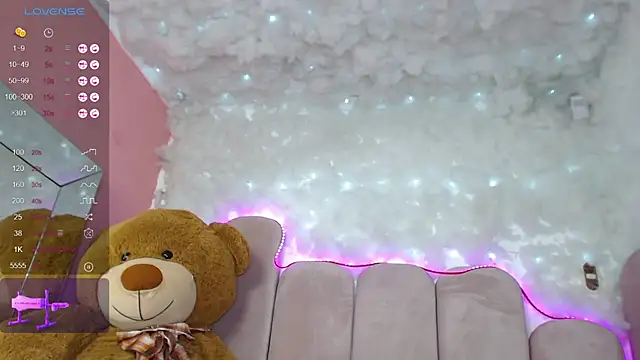 Snapshot of puca_ebony chatting on January 31, 2025, 7:40 pm puca ebony online show from January 31, 2025, 7:40 pm