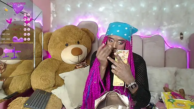 Snapshot of puca_ebony chatting on February 6, 2025, 10:43 pm puca ebony online show from February 6, 2025, 10:43 pm