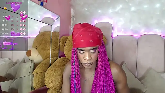 Snapshot of puca_ebony chatting on February 12, 2025, 10:48 pm puca ebony online show from February 12, 2025, 10:48 pm