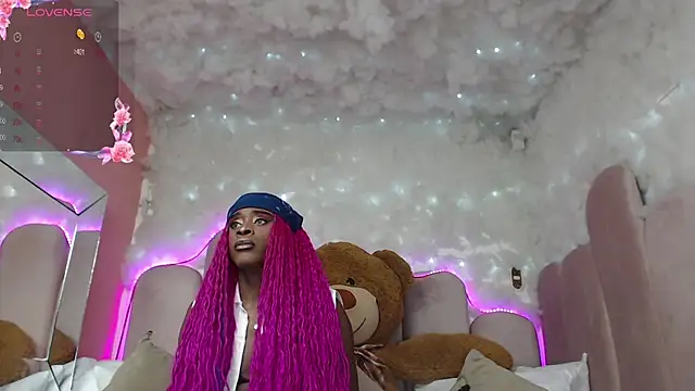 Snapshot of puca_ebony chatting on March 6, 2025, 7:32 pm puca ebony online show from March 6, 2025, 7:32 pm