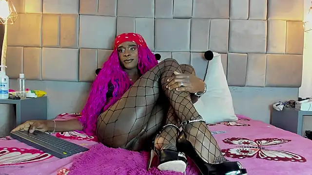 Snapshot of puca_ebony chatting on March 8, 2025, 10:45 pm puca ebony online show from March 8, 2025, 10:45 pm