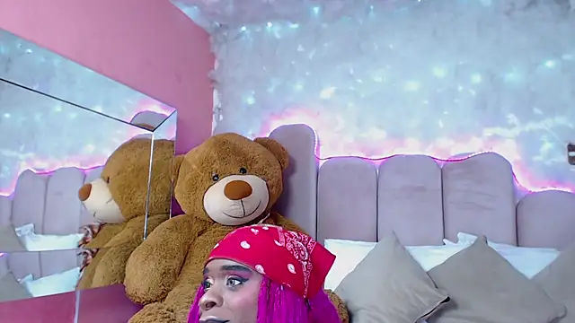 Snapshot of puca_ebony chatting on March 12, 2025, 7:49 pm puca ebony online show from March 12, 2025, 7:49 pm