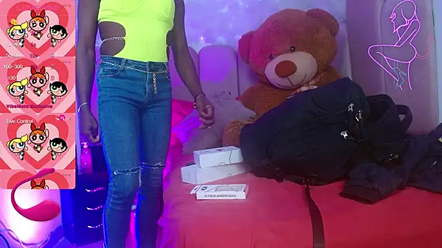 Snapshot of puca_ebony chatting on September 12, 2025, 7:47 pm puca ebony online show from September 12, 2025, 7:47 pm