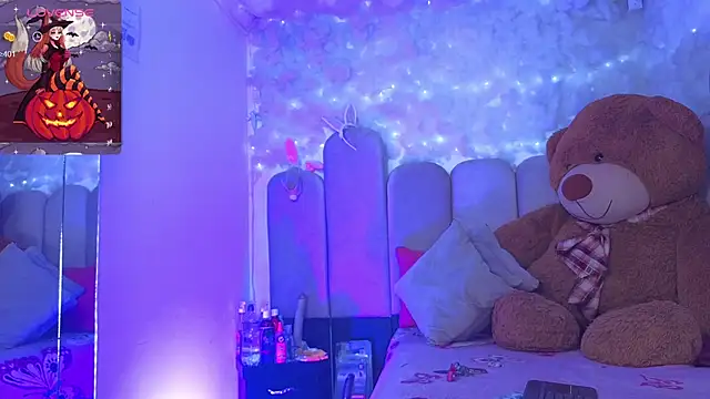 Snapshot of puca_ebony chatting on October 16, 2025, 7:37 pm puca ebony online show from October 16, 2025, 7:37 pm