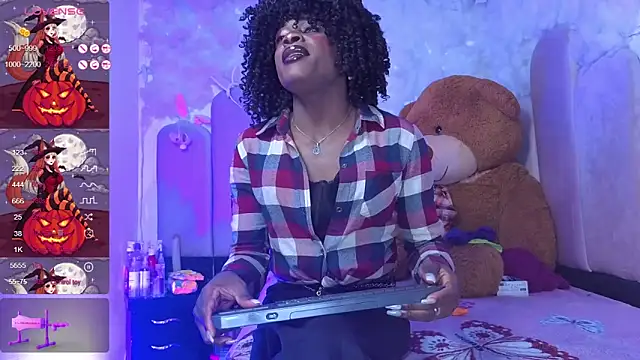 Snapshot of puca_ebony chatting on October 18, 2025, 7:47 pm puca ebony online show from October 18, 2025, 7:47 pm