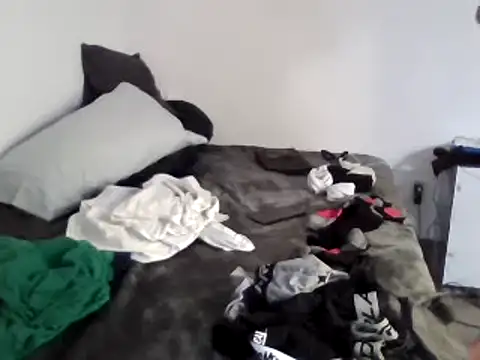 Iliketocooksquirt25 online show from February 28, 2025, 7:37 am