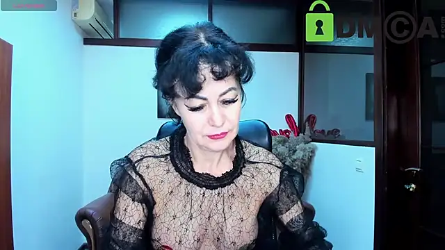 Snapshot of Silvia_Wallec chatting on March 9, 2025, 6:28 am Silvia Wallec online show from March 9, 2025, 6:28 am
