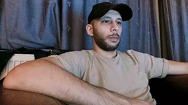 Snapshot of henryaxe chatting on December 27, 2024, 7:24 pm henryaxe online show from December 27, 2024, 7:24 pm