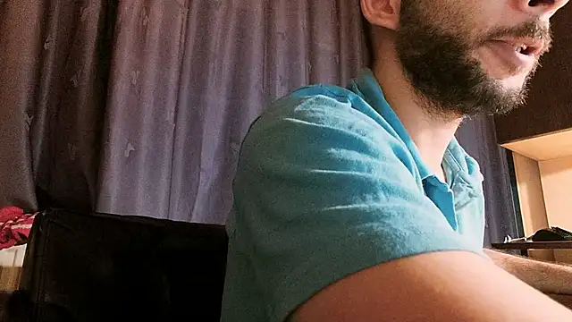 Snapshot of henryaxe chatting on January 8, 2025, 10:48 pm henryaxe online show from January 8, 2025, 10:48 pm