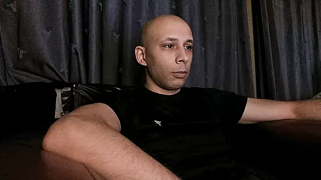 Snapshot of henryaxe chatting on January 12, 2025, 4:42 am henryaxe online show from January 12, 2025, 4:42 am