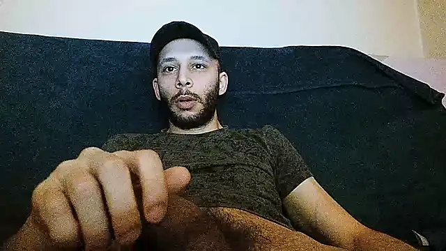 Snapshot of henryaxe chatting on February 6, 2025, 2:55 am henryaxe online show from February 6, 2025, 2:55 am