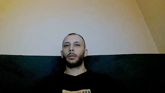 Snapshot of henryaxe chatting on February 15, 2025, 11:14 pm henryaxe online show from February 15, 2025, 11:14 pm