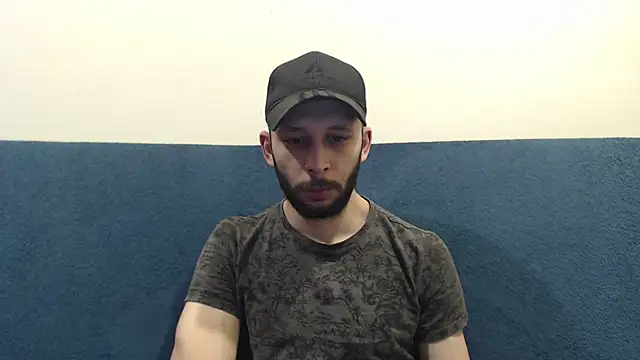 Snapshot of henryaxe chatting on March 6, 2025, 8:41 am henryaxe online show from March 6, 2025, 8:41 am