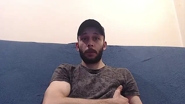 Snapshot of henryaxe chatting on March 7, 2025, 2:56 pm henryaxe online show from March 7, 2025, 2:56 pm