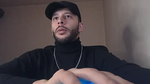 Snapshot of henryaxe chatting on September 24, 2025, 11:19 pm henryaxe online show from September 24, 2025, 11:19 pm