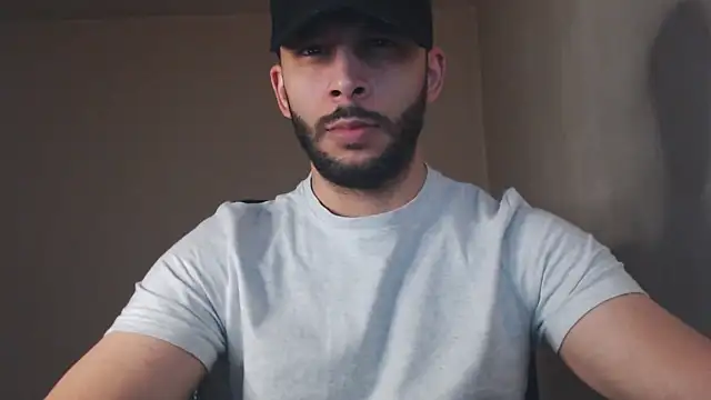 Snapshot of henryaxe chatting on September 28, 2025, 11:48 am henryaxe online show from September 28, 2025, 11:48 am