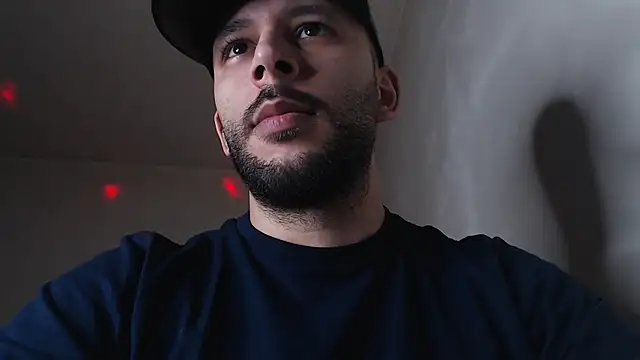 Snapshot of henryaxe chatting on November 7, 2025, 7:14 pm henryaxe online show from November 7, 2025, 7:14 pm