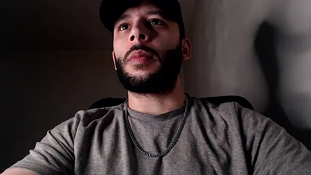 Snapshot of henryaxe chatting on December 1, 2025, 2:22 pm henryaxe online show from December 1, 2025, 2:22 pm