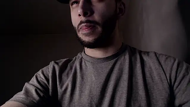 Snapshot of henryaxe chatting on January 18, 2026, 12:53 pm henryaxe online show from January 18, 2026, 12:53 pm