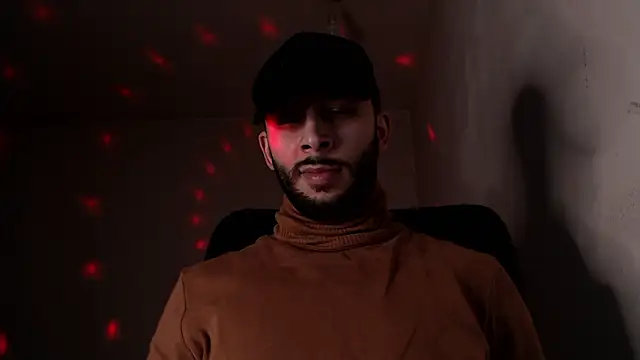 Snapshot of henryaxe chatting on February 3, 2026, 9:47 am henryaxe online show from February 3, 2026, 9:47 am