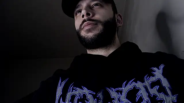 Snapshot of henryaxe chatting on February 14, 2026, 11:40 am henryaxe online show from February 14, 2026, 11:40 am