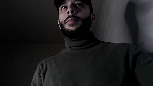 Snapshot of henryaxe chatting on February 16, 2026, 10:33 am henryaxe online show from February 16, 2026, 10:33 am