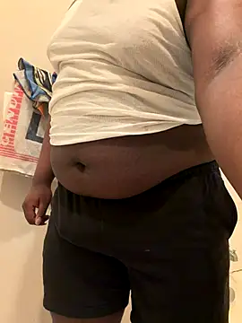 Snapshot of crackedthickcock chatting on January 8, 2026, 9:33 am crackedthickcock online show from January 8, 2026, 9:33 am