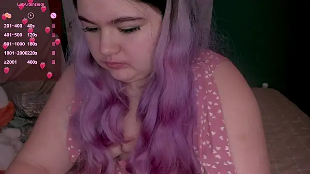 Snapshot of Freakcute_ chatting on February 12, 2025, 7:56 pm Freakcute  online show from February 12, 2025, 7:56 pm