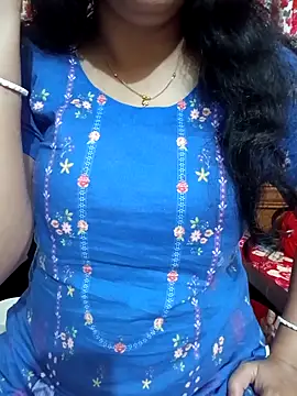 Snapshot of Priya_Boudi chatting on November 15, 2025, 6:37 pm Priya Boudi online show from November 15, 2025, 6:37 pm