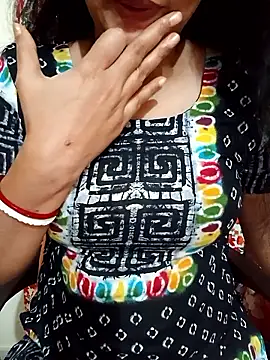 Snapshot of Priya_Boudi chatting on January 15, 2026, 5:27 pm Priya Boudi online show from January 15, 2026, 5:27 pm