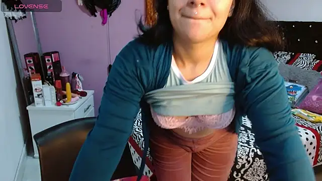 Snapshot of soniafuckboobs chatting on January 31, 2025, 3:22 pm soniafuckboobs online show from January 31, 2025, 3:22 pm