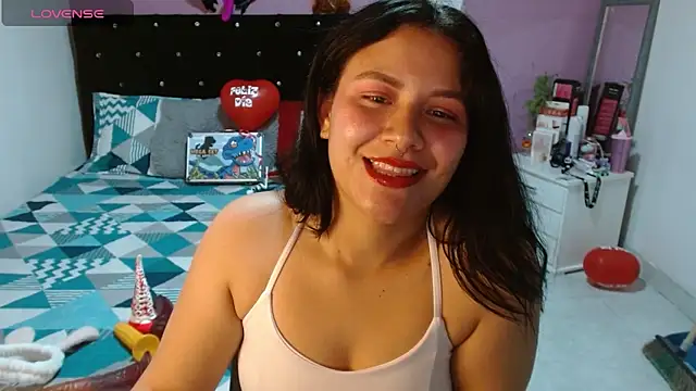 Snapshot of soniafuckboobs chatting on February 25, 2025, 9:35 pm soniafuckboobs online show from February 25, 2025, 9:35 pm
