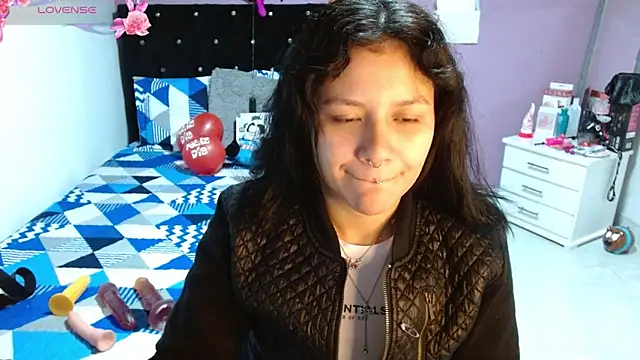Snapshot of soniafuckboobs chatting on March 14, 2025, 12:18 pm soniafuckboobs online show from March 14, 2025, 12:18 pm