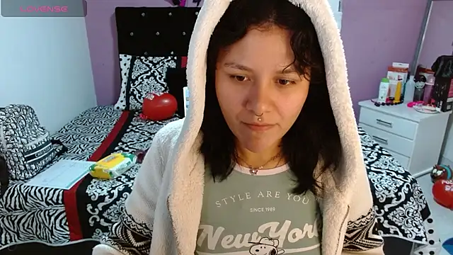 Snapshot of soniafuckboobs chatting on March 18, 2025, 12:25 pm soniafuckboobs online show from March 18, 2025, 12:25 pm