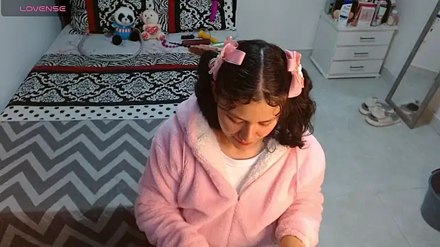 Snapshot of soniafuckboobs chatting on October 4, 2025, 12:52 am soniafuckboobs online show from October 4, 2025, 12:52 am