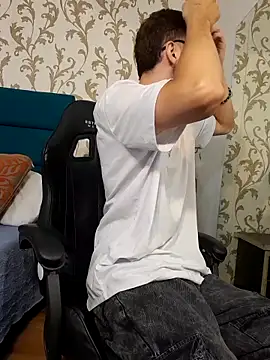 Michael magno online show from March 31, 2026, 10:48 am