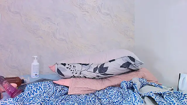 Snapshot of sofi_balvin chatting on March 13, 2025, 1:32 am sofi balvin online show from March 13, 2025, 1:32 am