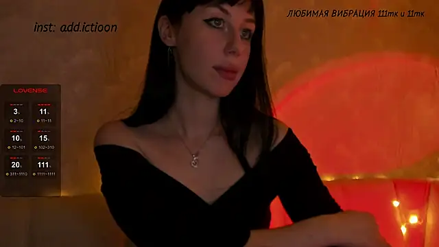 elena addiction online show from December 18, 2024, 3:33 pm